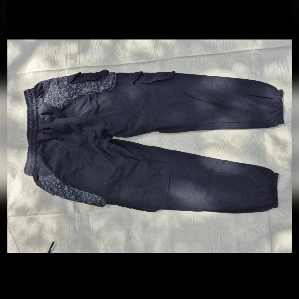 Black Geometric Patterned Pants - image 5